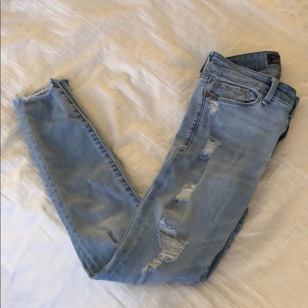 Abercrombie and Fitch Harper Ankle Ripped Jeans